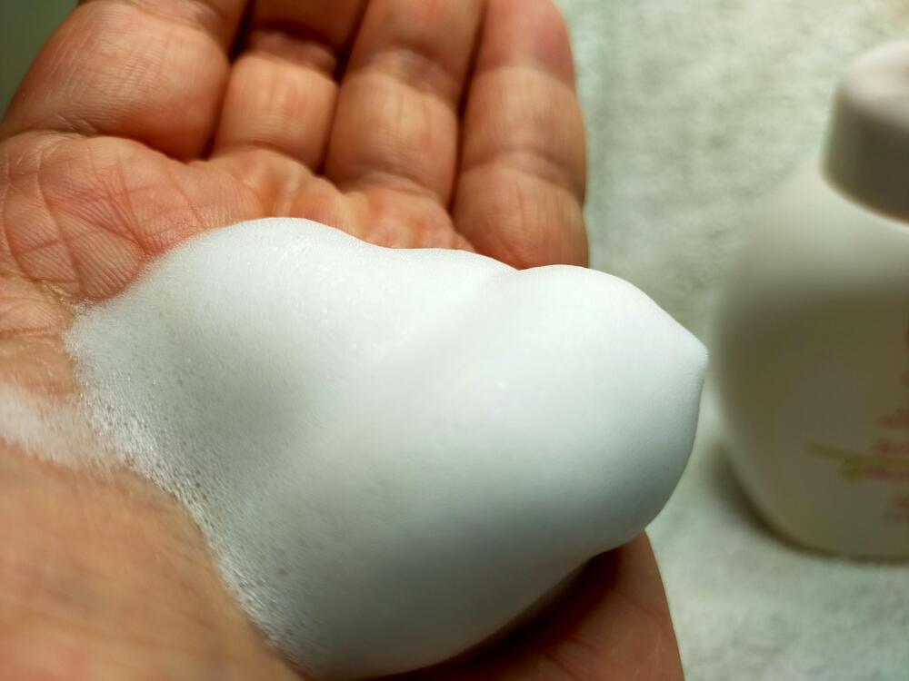 カウブランド 無添加 泡洗顔 使用感 レビュー　50代