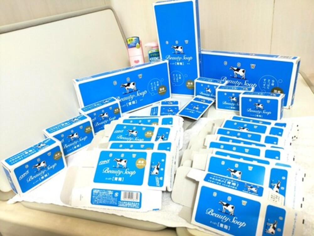 牛乳石鹸 青箱 パッケージ